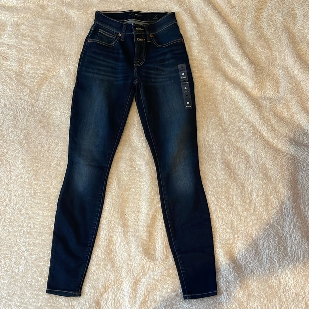 Lucky Skinny Jean
NWOT